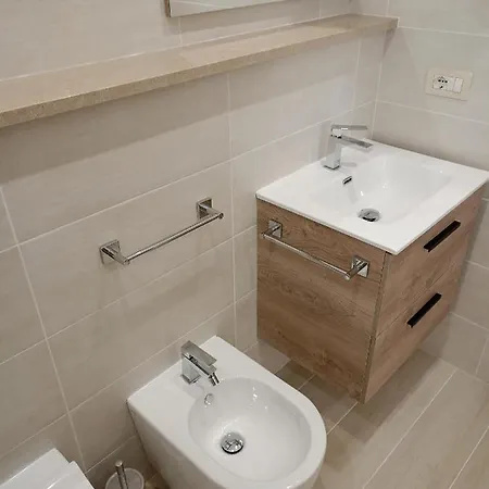 Bed & Breakfast Mary's 4*